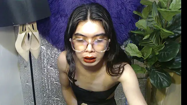 RoseAmarie online show from 06.09.26
