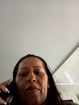 Snapshot of katialatimaecha chatting on 05.29.26 katialatimaecha online show from 05.29.26