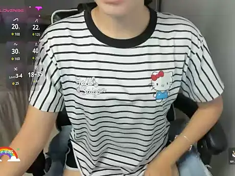 Linh smile  online show from 07.27.26