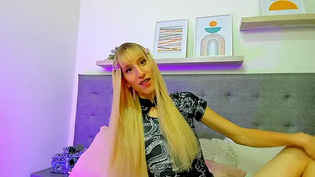 Snapshot of mimi_theblondie chatting on 05.14.26 mimi theblondie online show from 05.14.26