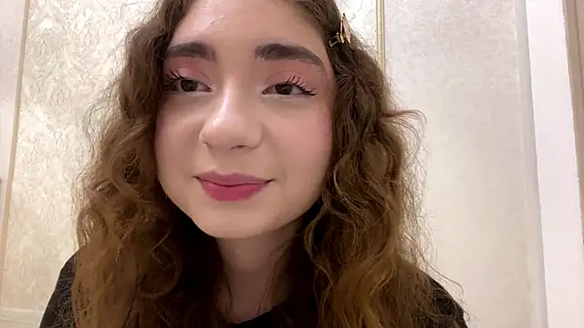 Snapshot of Rosie_Sweety chatting on 05.15.26 Rosie Sweety online show from 05.15.26