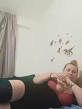 JuliaBestX online show from 06.09.26