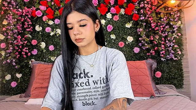 ViolettGracee online show from 06.25.26
