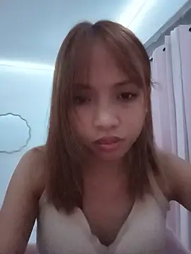 Snapshot of sweetpinayxxx chatting on 06.18.26 sweetpinayxxx online show from 06.18.26