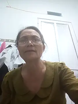 Vieekee online show from 05.11.26
