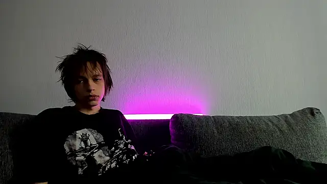 Nolan Sagee online show from 05.13.26