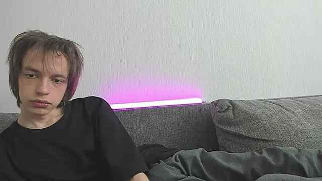 Nolan Sagee online show from 05.19.26