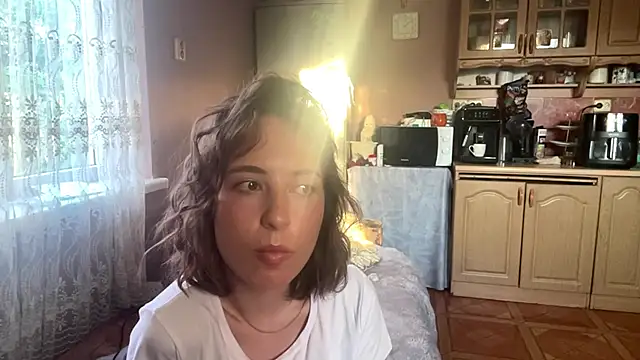 Snapshot of DaphneAmor chatting on 05.20.26 DaphneAmor online show from 05.20.26