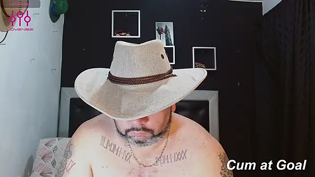 Snapshot of perverseveteranmanxxx chatting on 01.18.25 perverseveteranmanxxx online show from 01.18.25