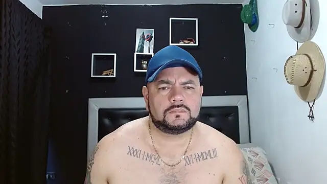 Snapshot of perverseveteranmanxxx chatting on 02.20.25 perverseveteranmanxxx online show from 02.20.25
