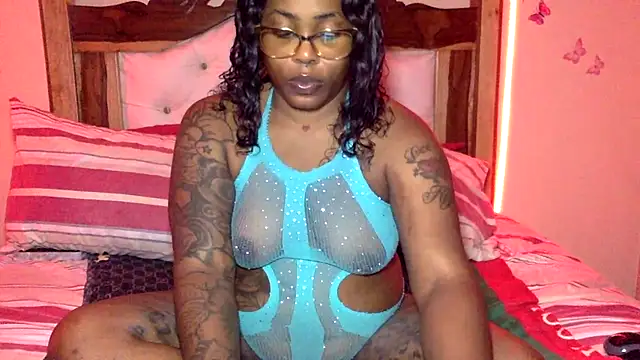 creamyamber online show from 04.02.26