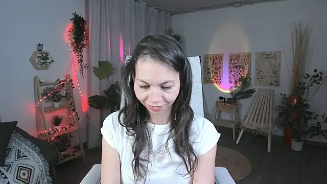 Snapshot of TrasyMorris chatting on 05.22.26 TrasyMorris online show from 05.22.26