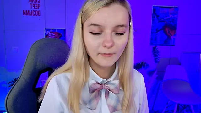 Angela Bunny online show from 05.12.26