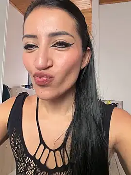 Charlottee01- online show from 06.08.26