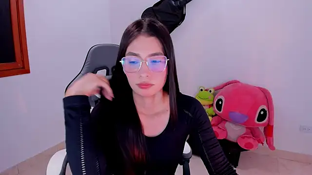 Snapshot of Scarleth_Ferrec chatting on 05.27.26 Scarleth Ferrec online show from 05.27.26