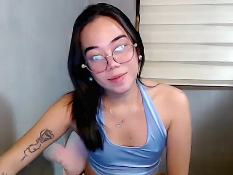 Snapshot of Urbabydollxxx chatting on 05.20.26 Urbabydollxxx online show from 05.20.26