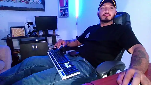 Snapshot of Thiago_420 chatting on 05.15.26 Thiago 420 online show from 05.15.26