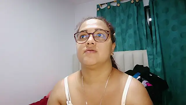 Snapshot of saramichell445734 chatting on 05.23.26 saramichell445734 online show from 05.23.26
