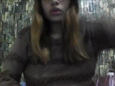 Snapshot of BabyCinnamon1 chatting on 05.19.26 BabyCinnamon1 online show from 05.19.26