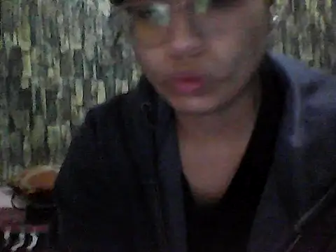 Snapshot of BabyCinnamon1 chatting on 06.15.26 BabyCinnamon1 online show from 06.15.26