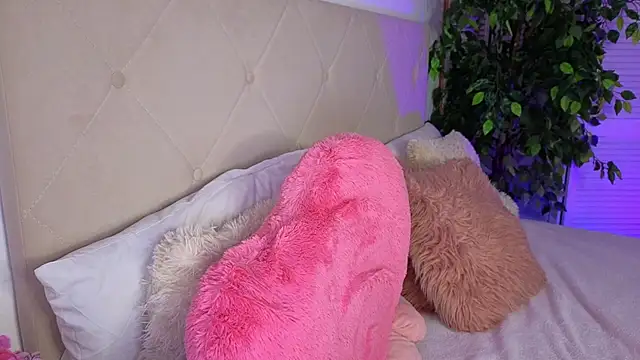 Littledoll1 online show from 05.28.26