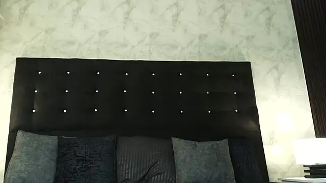 Snapshot of Helena_Luxxx chatting on 05.15.26 Helena Luxxx online show from 05.15.26