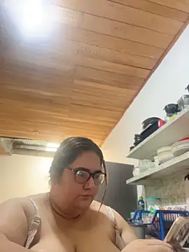Snapshot of marianacooper1234 chatting on 06.22.26 marianacooper1234 online show from 06.22.26
