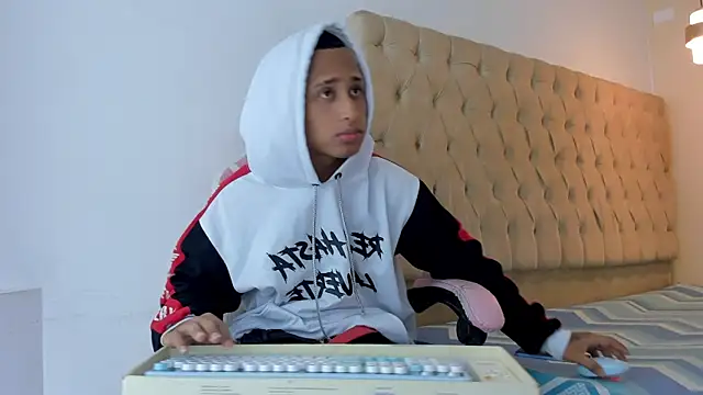 Supreme Badboy online show from 07.05.26