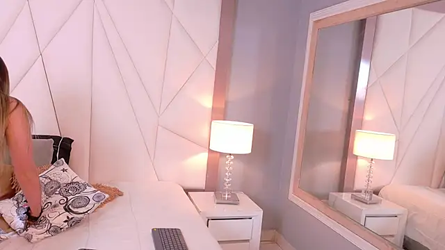IsabelleMilan online show from 05.31.26