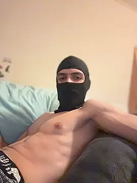 Snapshot of Z-man- chatting on 05.14.26 Z-man- online show from 05.14.26