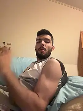 Snapshot of Z-man- chatting on 05.22.26 Z-man- online show from 05.22.26