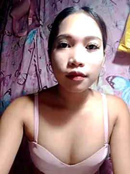 Snapshot of hottie_zaira chatting on 05.17.26 hottie zaira online show from 05.17.26