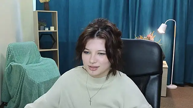 AlesiaPeasel online show from 05.15.26