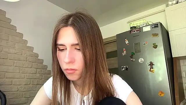 ZaraGuyette online show from 05.22.26