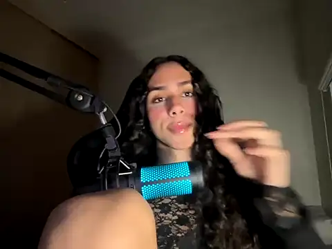 Snapshot of marquezaaa chatting on 05.26.26 marquezaaa online show from 05.26.26