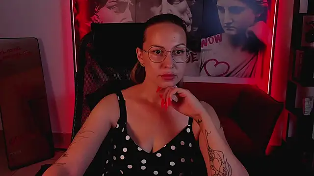 Charlotte Hudson online show from 07.25.26