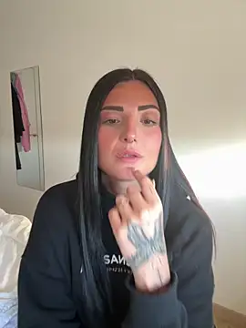 leaascorpioo online show from 05.21.26