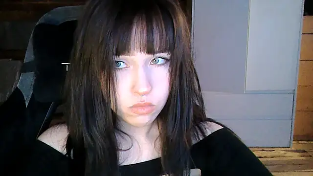 Snapshot of NoirEva chatting on 05.29.26 NoirEva online show from 05.29.26