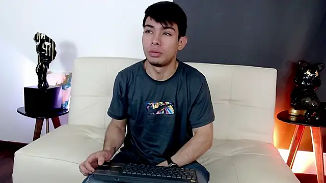 Snapshot of juancho_wild chatting on 05.30.26 juancho wild online show from 05.30.26