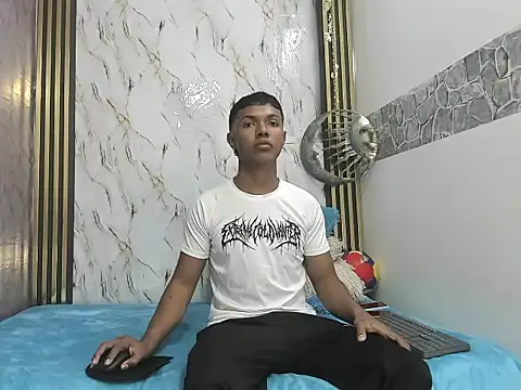 Snapshot of lonjitas_twink_hot chatting on 05.28.26 lonjitas twink hot online show from 05.28.26