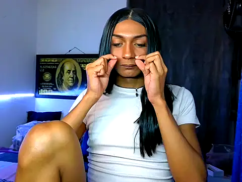 Snapshot of Alexxasexy chatting on 05.19.26 Alexxasexy online show from 05.19.26