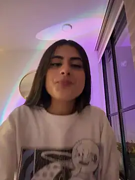 Snapshot of imsofia_dy chatting on 05.15.26 imsofia dy online show from 05.15.26