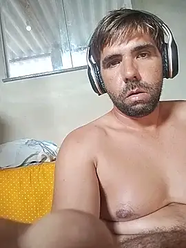 Snapshot of Rodrigo123hjsbdnd chatting on 05.24.26 Rodrigo123hjsbdnd online show from 05.24.26