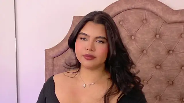 SophiaCollinss online show from 05.23.26
