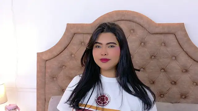 SophiaCollinss online show from 06.27.26