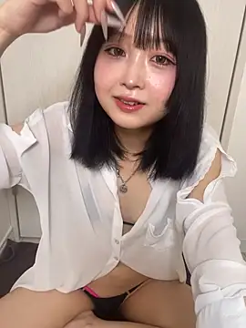 Snapshot of yu_nya chatting on 05.26.26 yu nya online show from 05.26.26
