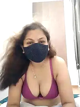hot kiran2000 online show from 07.24.26