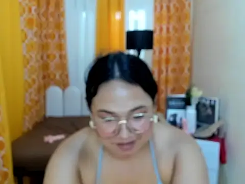 Snapshot of BigCockLexie chatting on 05.27.26 BigCockLexie online show from 05.27.26