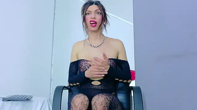 CassandraWhite online show from 07.11.26