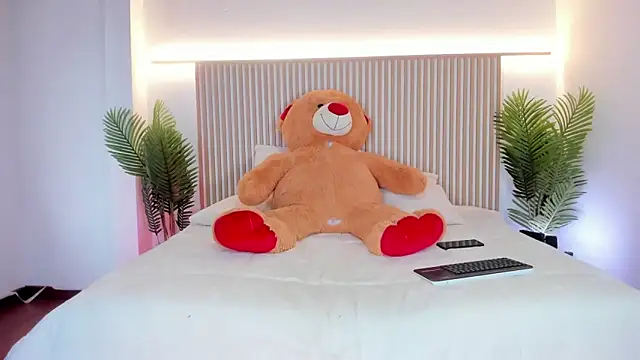 Milu blossom online show from 06.05.26